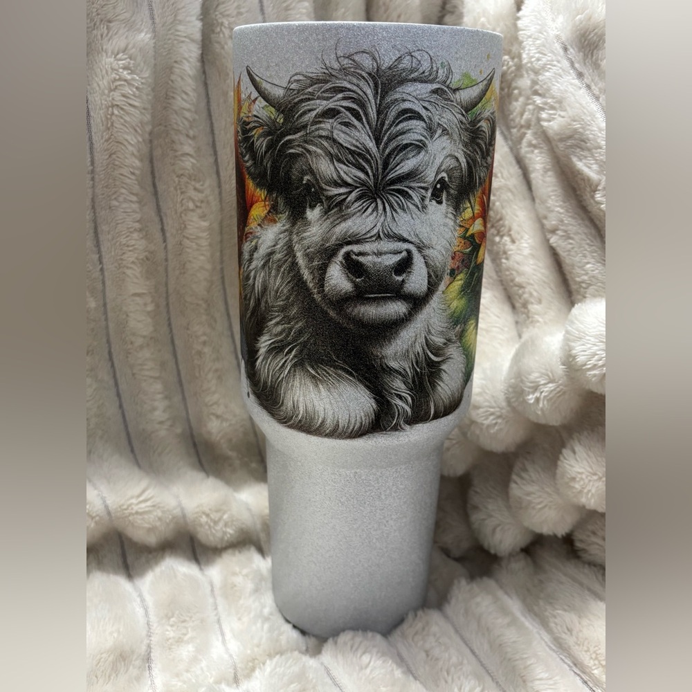 SPECIAL NEW 40 oz Silver Tumbler with Highland Cow Design